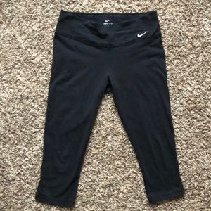 NIKE |||DRI-FIT||| crop leggings